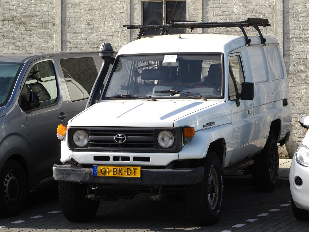 1995 Toyota Land Cruiser 78 Troop Carrier 4.2 D Van (53285164863)